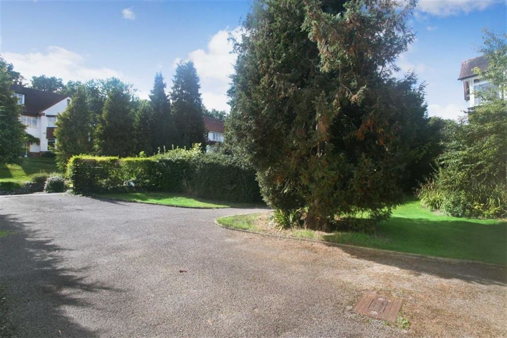 Images for Furze Lane, Webb Estate, West Purley, Surrey EAID:SHINEROCKSPAPI BID:1