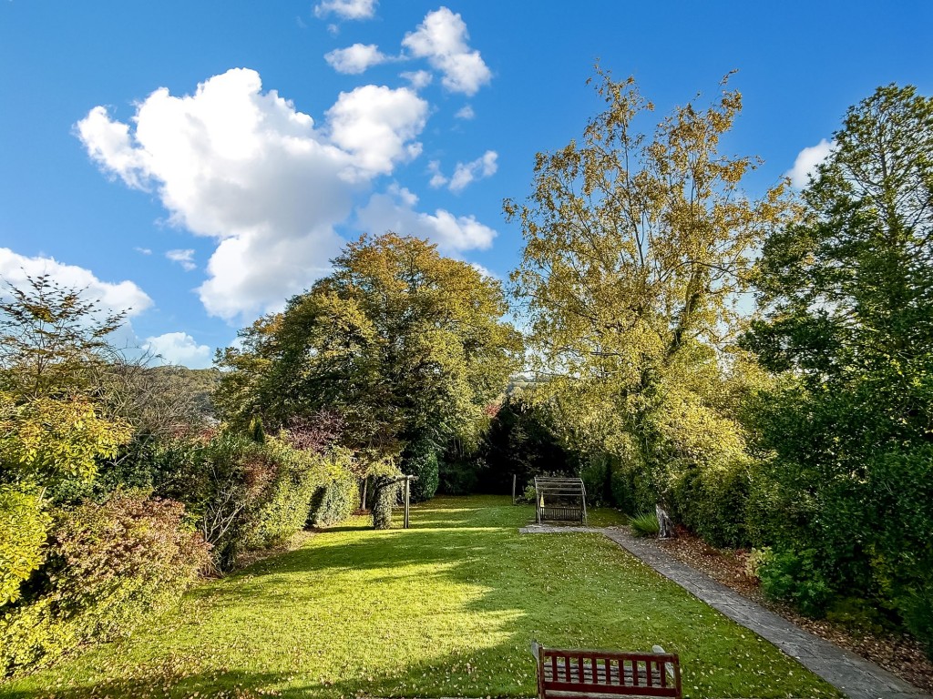 Images for Hawkhirst Road, Kenley, CR8 EAID:4238971326 BID:111a20da-ac98-4726-afab-e685f1b287bd