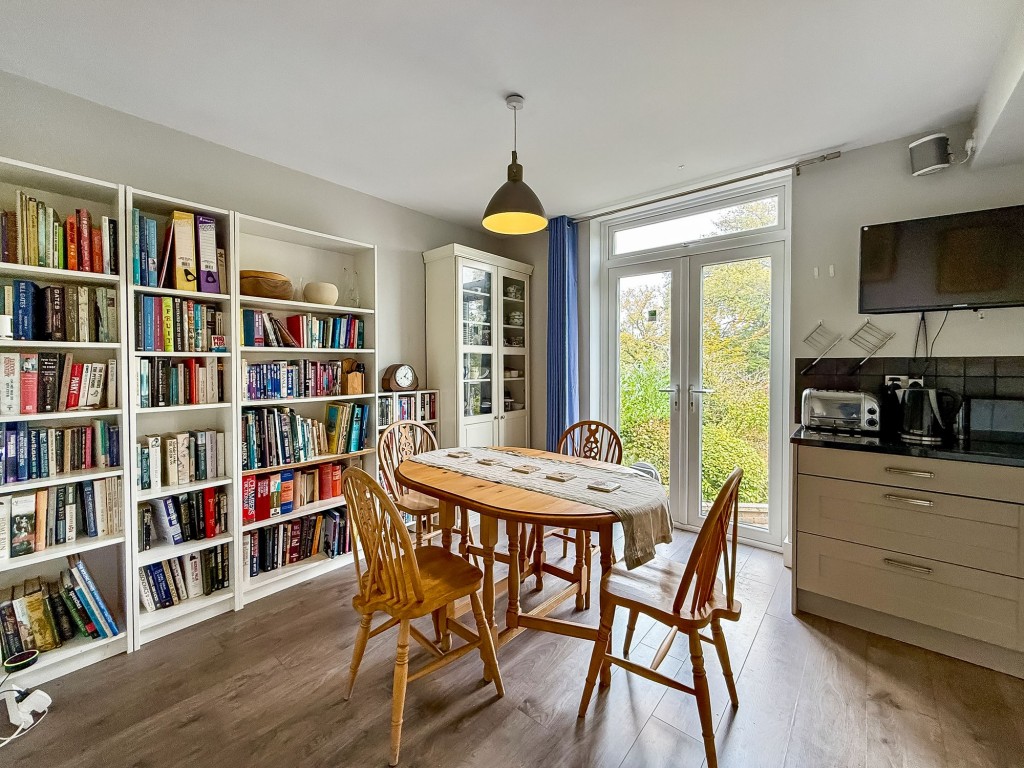 Images for Hawkhirst Road, Kenley, CR8 EAID:4238971326 BID:111a20da-ac98-4726-afab-e685f1b287bd