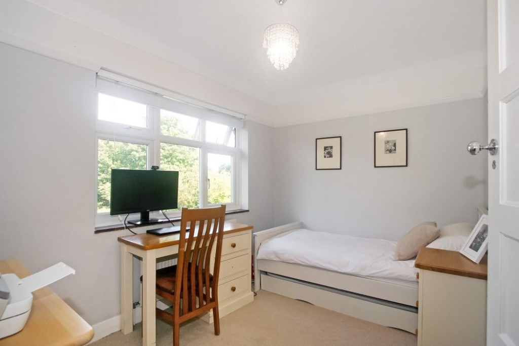 Images for Lime Meadow Avenue, South Croydon, CR2 EAID:4238971326 BID:111a20da-ac98-4726-afab-e685f1b287bd