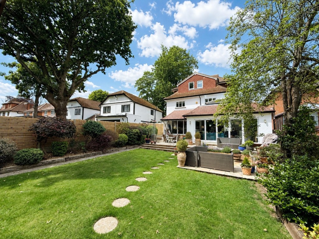 Images for Woodcote Road, Wallington, SM6 EAID:4238971326 BID:111a20da-ac98-4726-afab-e685f1b287bd