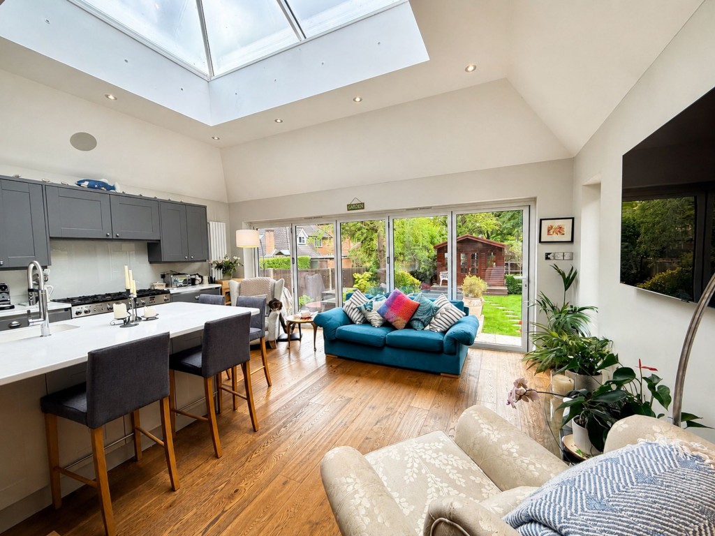 Images for Woodcote Road, Wallington, SM6 EAID:4238971326 BID:111a20da-ac98-4726-afab-e685f1b287bd