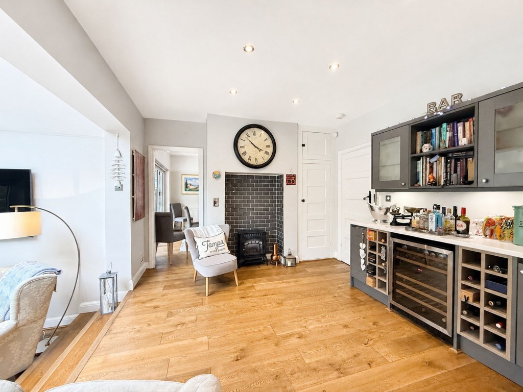 Images for Woodcote Road, Wallington, SM6 EAID:4238971326 BID:111a20da-ac98-4726-afab-e685f1b287bd