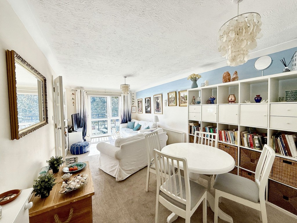 Images for Foxley Lane, Reynard Court, CR8 EAID:4238971326 BID:111a20da-ac98-4726-afab-e685f1b287bd