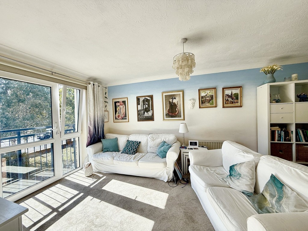 Images for Foxley Lane, Reynard Court, CR8 EAID:4238971326 BID:111a20da-ac98-4726-afab-e685f1b287bd