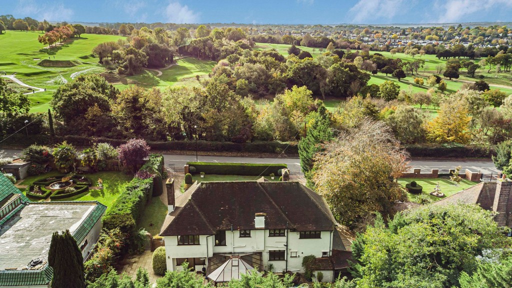Images for Purley Downs Road, South Croydon, CR2 EAID:4238971326 BID:111a20da-ac98-4726-afab-e685f1b287bd