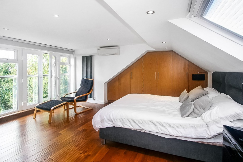 Images for Lordsbury Field, Wallington, SM6 EAID:4238971326 BID:111a20da-ac98-4726-afab-e685f1b287bd