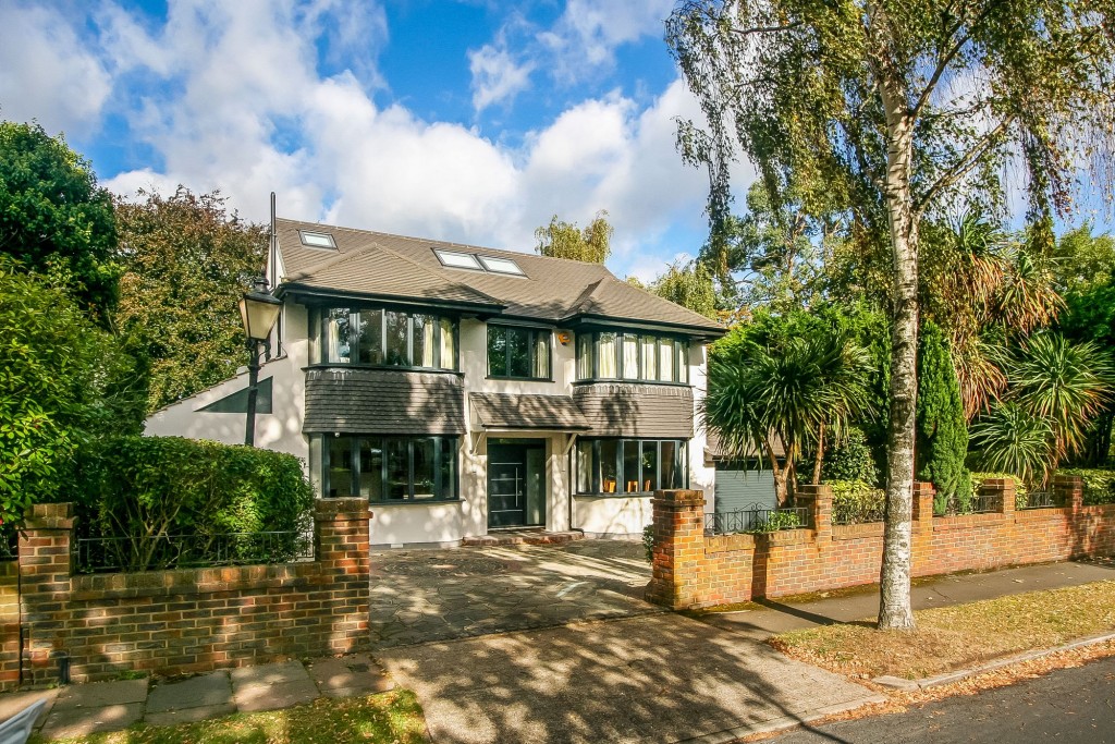 Images for Lordsbury Field, Wallington, SM6 EAID:4238971326 BID:111a20da-ac98-4726-afab-e685f1b287bd