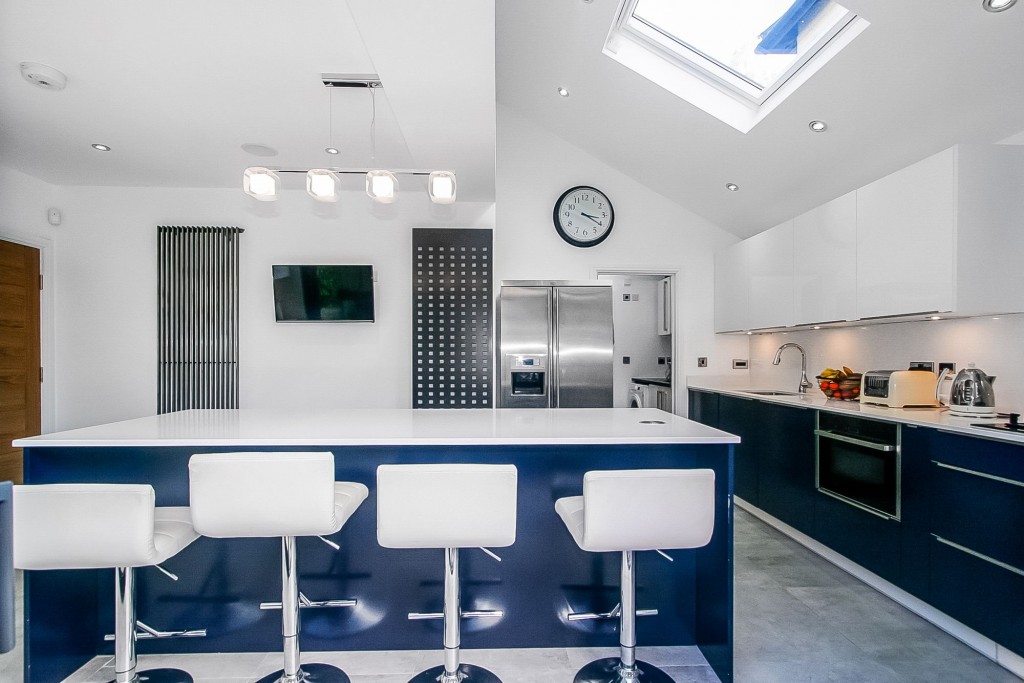 Images for Lordsbury Field, Wallington, SM6 EAID:4238971326 BID:111a20da-ac98-4726-afab-e685f1b287bd