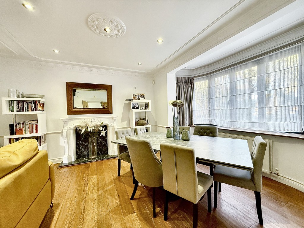 Images for Lordsbury Field, Wallington, SM6 EAID:4238971326 BID:111a20da-ac98-4726-afab-e685f1b287bd