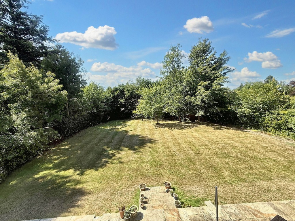 Images for High Drive, Woldingham, CR3 EAID:4238971326 BID:111a20da-ac98-4726-afab-e685f1b287bd