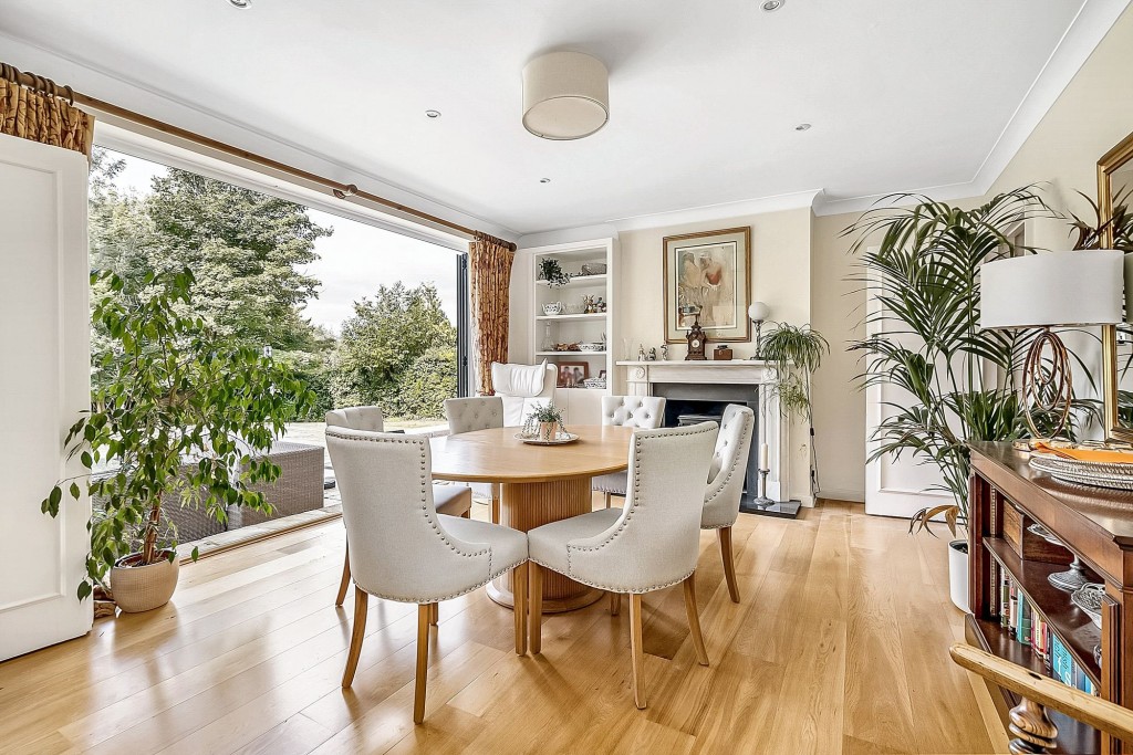 Images for High Drive, Woldingham, CR3 EAID:4238971326 BID:111a20da-ac98-4726-afab-e685f1b287bd