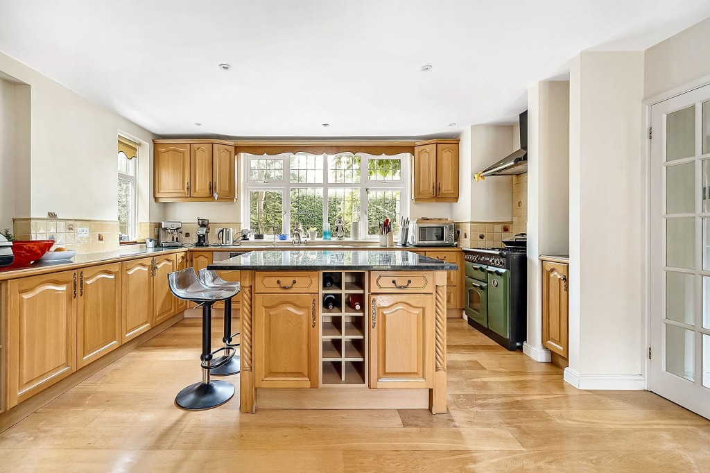 Images for High Drive, Woldingham, CR3 EAID:4238971326 BID:111a20da-ac98-4726-afab-e685f1b287bd