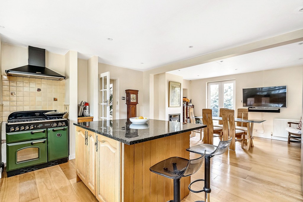 Images for High Drive, Woldingham, CR3 EAID:4238971326 BID:111a20da-ac98-4726-afab-e685f1b287bd