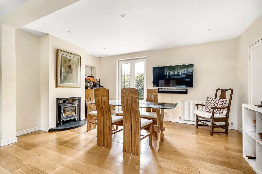 Images for High Drive, Woldingham, CR3 EAID:4238971326 BID:111a20da-ac98-4726-afab-e685f1b287bd
