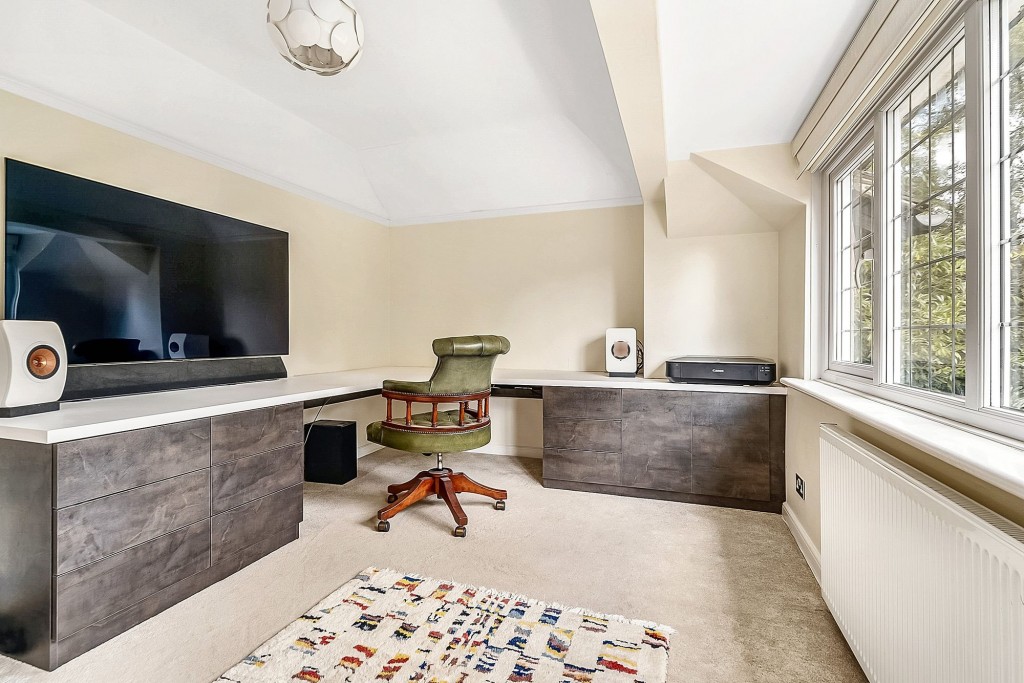 Images for High Drive, Woldingham, CR3 EAID:4238971326 BID:111a20da-ac98-4726-afab-e685f1b287bd