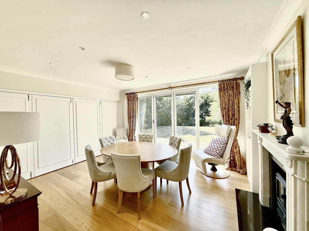 Images for High Drive, Woldingham, CR3 EAID:4238971326 BID:111a20da-ac98-4726-afab-e685f1b287bd