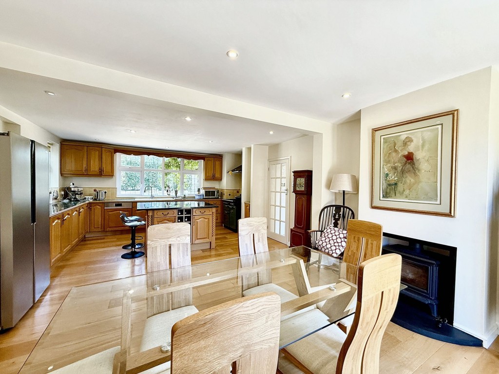 Images for High Drive, Woldingham, CR3 EAID:4238971326 BID:111a20da-ac98-4726-afab-e685f1b287bd