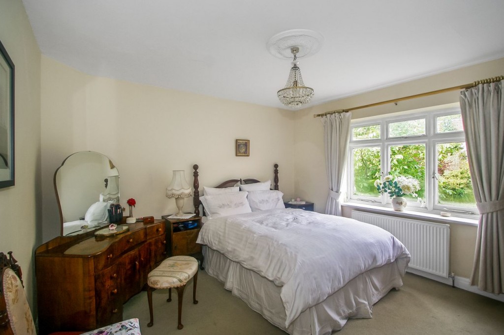 Images for Pampisford Road, Purley, CR8 EAID:4238971326 BID:111a20da-ac98-4726-afab-e685f1b287bd