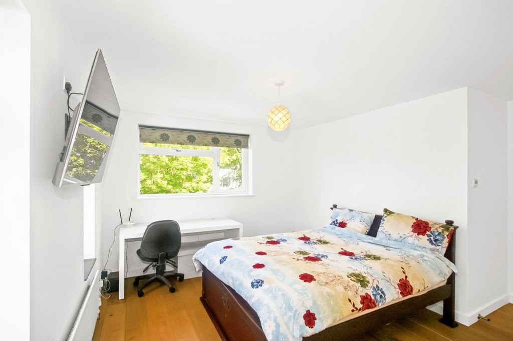 Images for Burcott Road, Purley, CR8 EAID:4238971326 BID:111a20da-ac98-4726-afab-e685f1b287bd