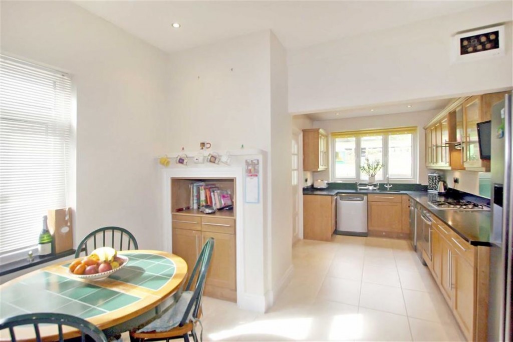 Images for Foxley Lane, West Purley, Surrey EAID:SHINEROCKSPAPI BID:1