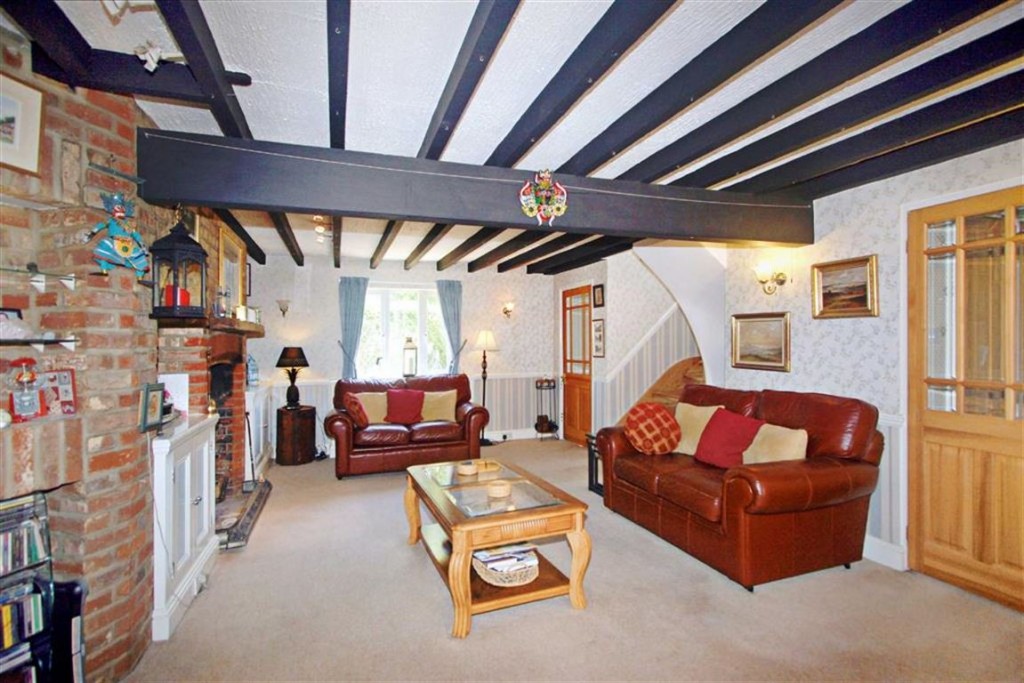 Images for Old Gaysham Cottages, Westerham, Kent EAID:SHINEROCKSPAPI BID:1