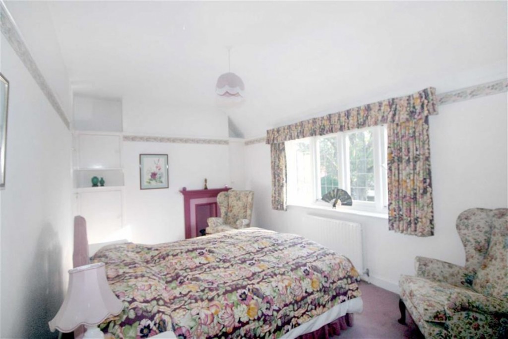 Images for Walburton Road, Woodcote Estate, Purley, Surrey EAID:SHINEROCKSPAPI BID:1