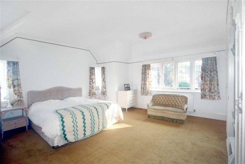 Images for Walburton Road, Woodcote Estate, Purley, Surrey EAID:SHINEROCKSPAPI BID:1