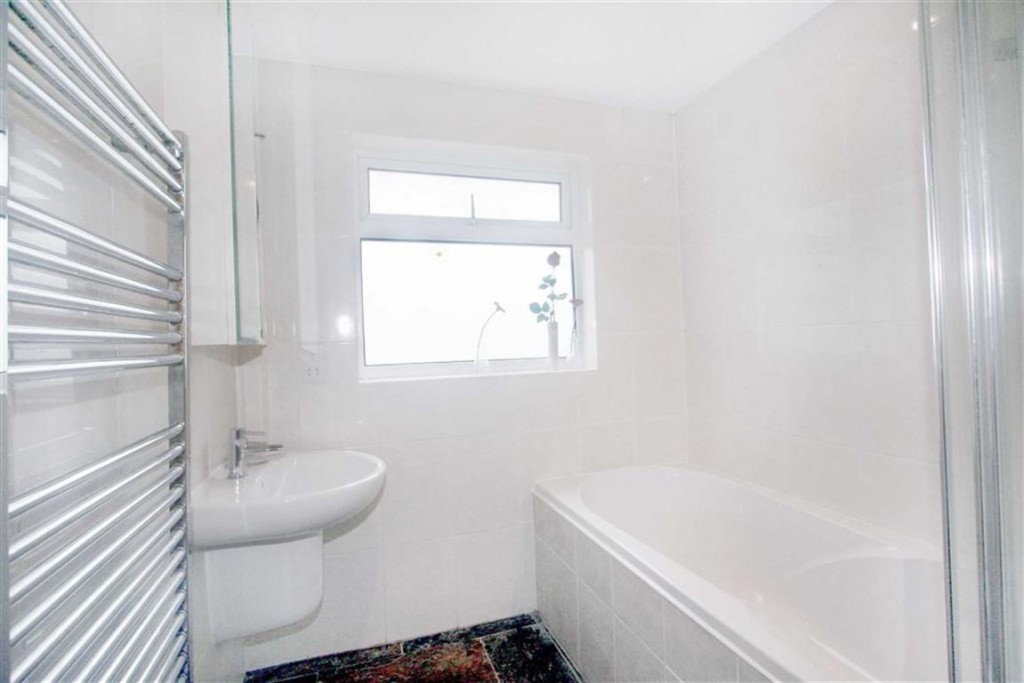 Images for Famet Avenue, Purley, Surrey EAID:SHINEROCKSPAPI BID:1