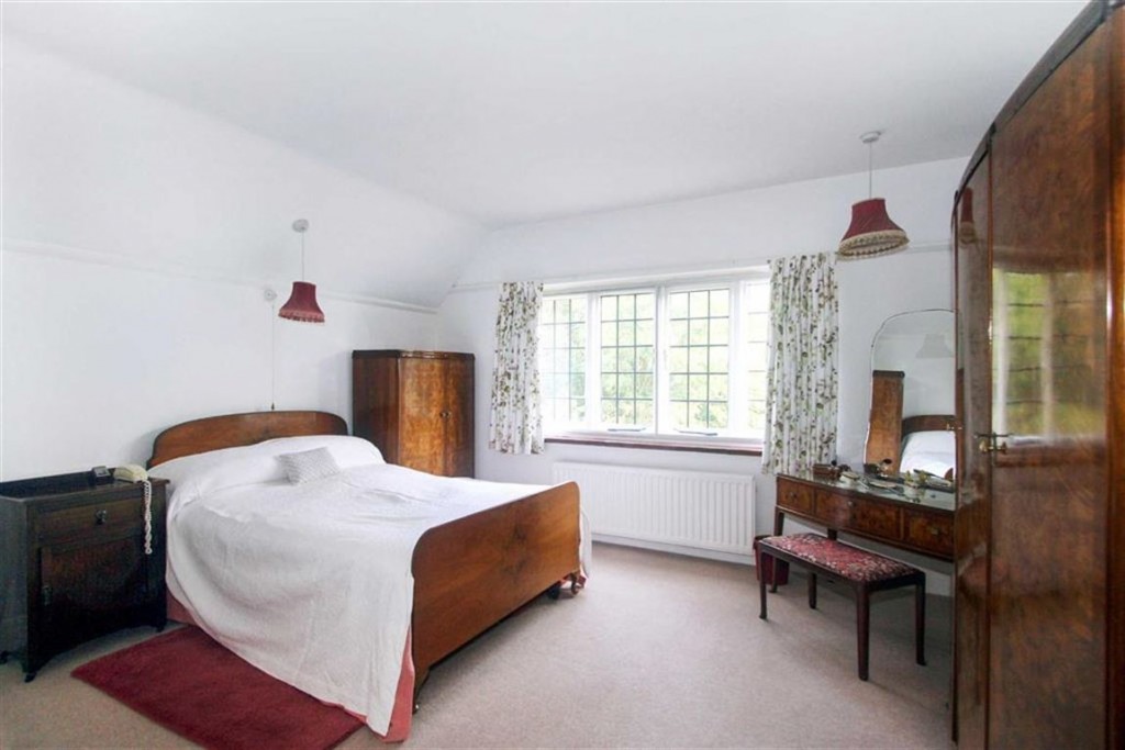 Images for Manor Way, West Purley, Surrey EAID:SHINEROCKSPAPI BID:1