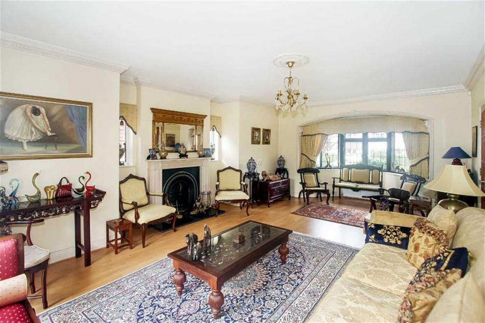 5 bedroom House Detached for sale in Purley
