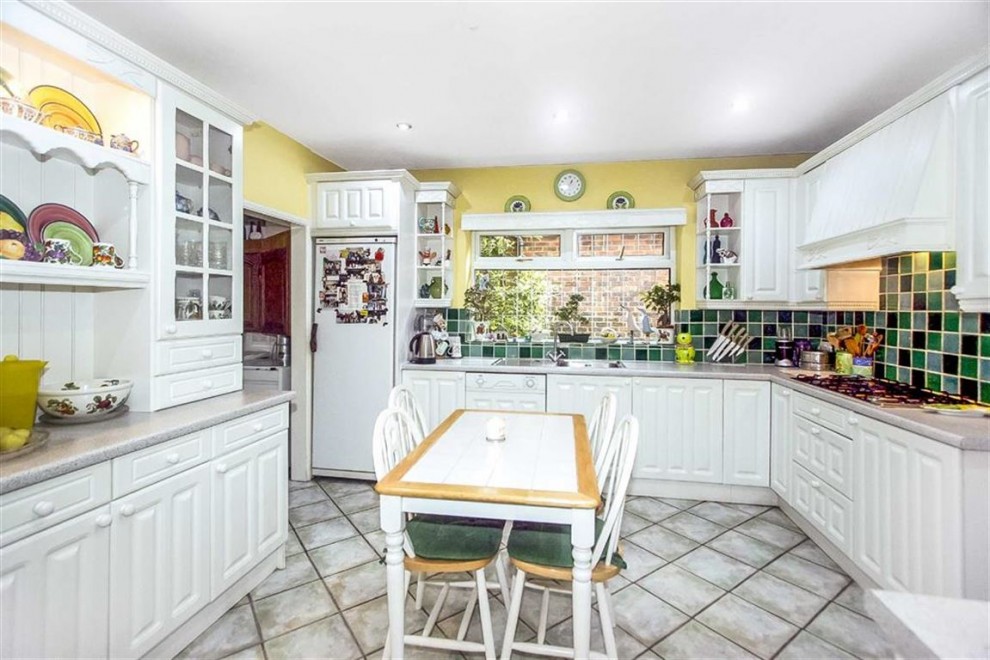 5 bedroom House Detached for sale in Purley