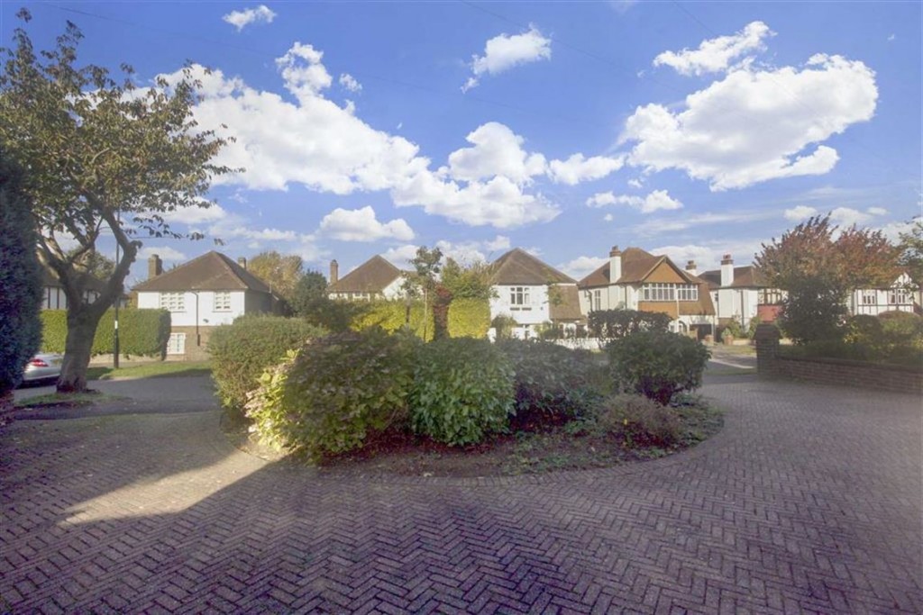 Images for Woodside Road, West Purley, Surrey EAID:SHINEROCKSPAPI BID:1