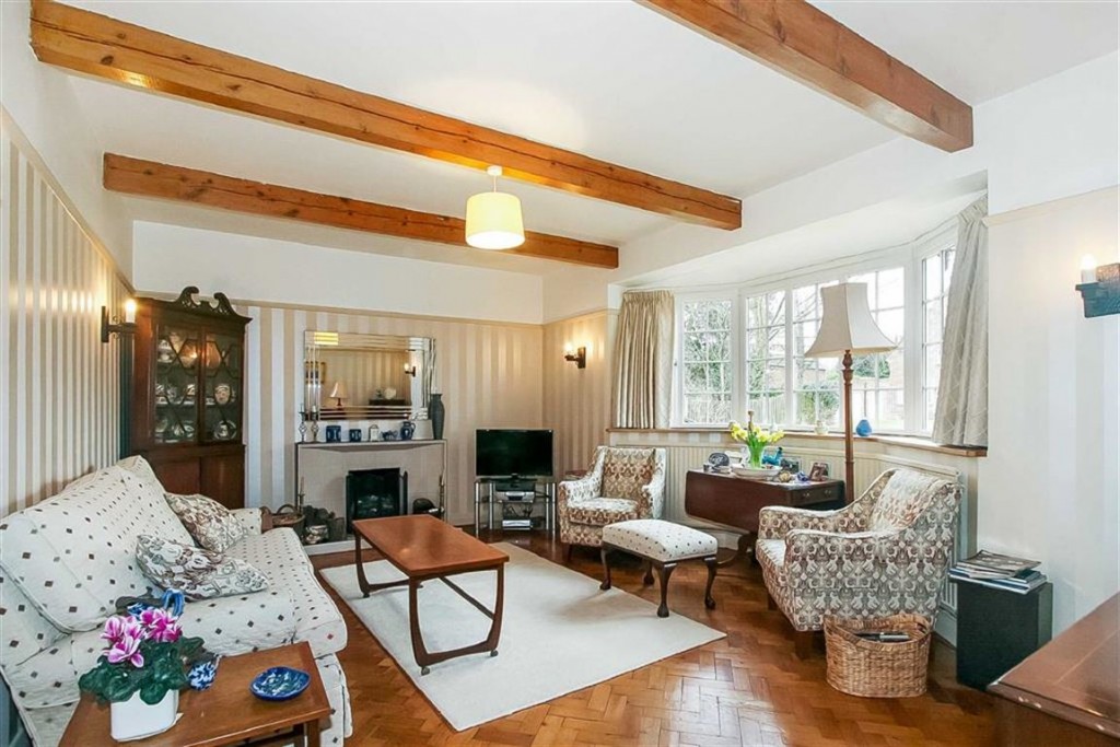 4 bedroom House Detached for sale in Purley