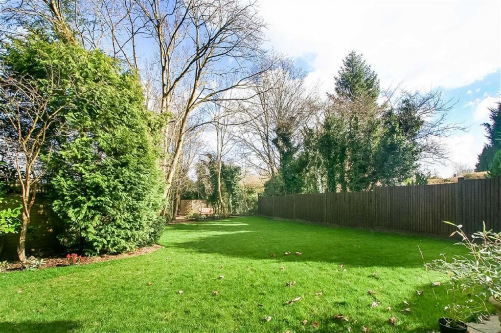 Images for The Ridge Way, Sanderstead, South Croydon, Surrey EAID:SHINEROCKSPAPI BID:1