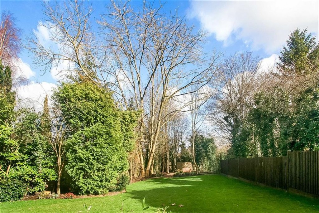 Images for The Ridge Way, Sanderstead, South Croydon, Surrey EAID:SHINEROCKSPAPI BID:1