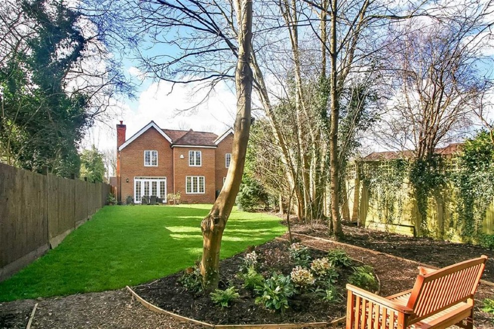 5 bedroom House Detached for sale in Sanderstead, South Croydon