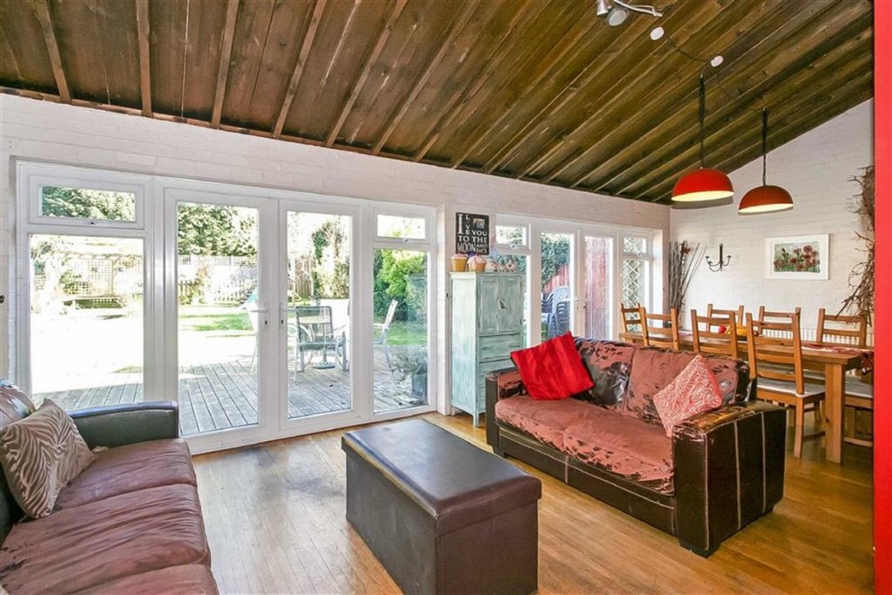 4 bedroom semi detached house for sale in Sanderstead, South Croydon