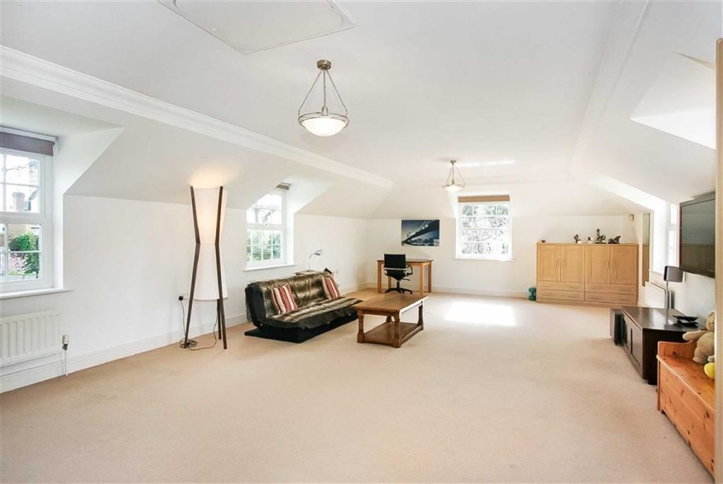 Images for West Parkside, Warlingham, Surrey EAID:SHINEROCKSPAPI BID:1