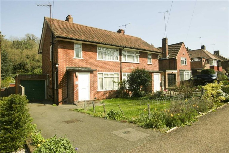 Lower Barn Road, Purley - EAID:SHINEROCKSPAPI, BID:1