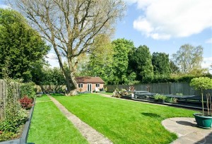 Images for Onslow Gardens, Sanderstead, Surrey