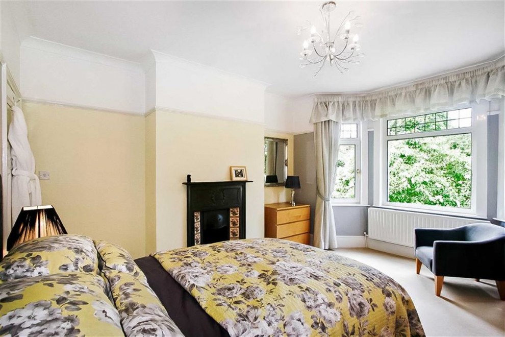 7 bedroom House Detached for sale in Croham Hurst, South Croydon