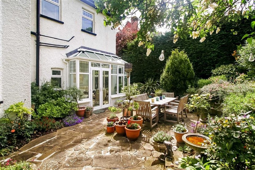 7 bedroom House Detached for sale in Croham Hurst, South Croydon