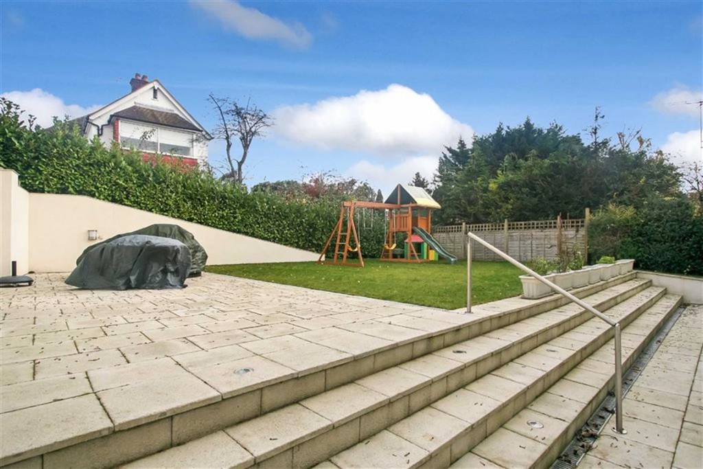 Images for Grovelands Road, West Purley, Surrey EAID:SHINEROCKSPAPI BID:1