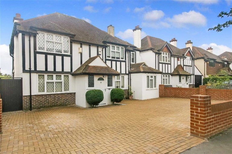 Mount Park Avenue, South Croydon, Surrey - EAID:SHINEROCKSPAPI, BID:1