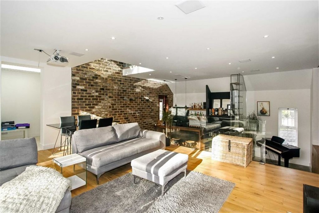 Images for Hadley Wood Rise, Kenley, Surrey EAID:SHINEROCKSPAPI BID:1