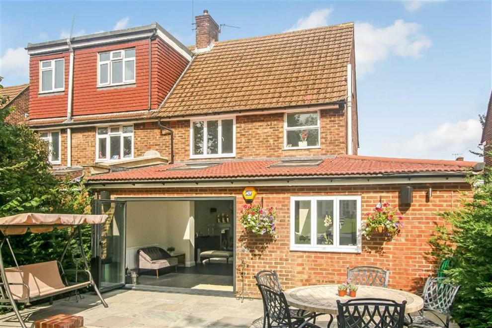 3 bedroom semi detached house for sale in South Wallington