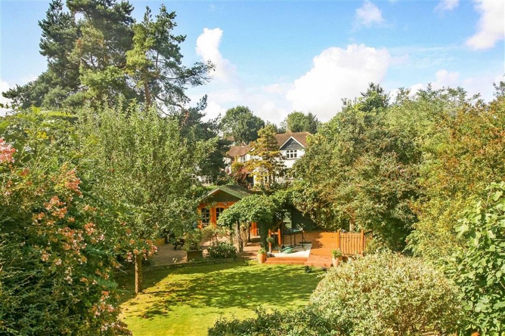 5 bedroom House Detached for sale in Purley