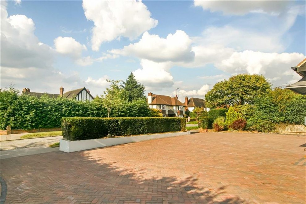 6 bedroom House Detached for sale in Whitgift Foundation, Croydon