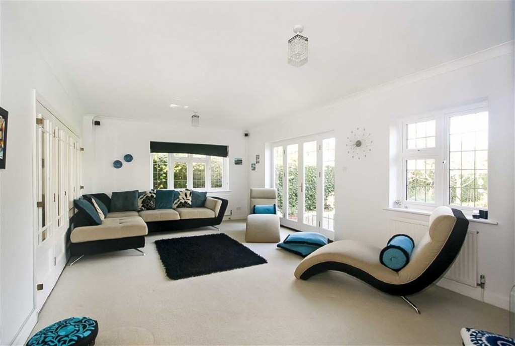 Images for Peaks Hill, Purley, Surrey EAID:SHINEROCKSPAPI BID:1